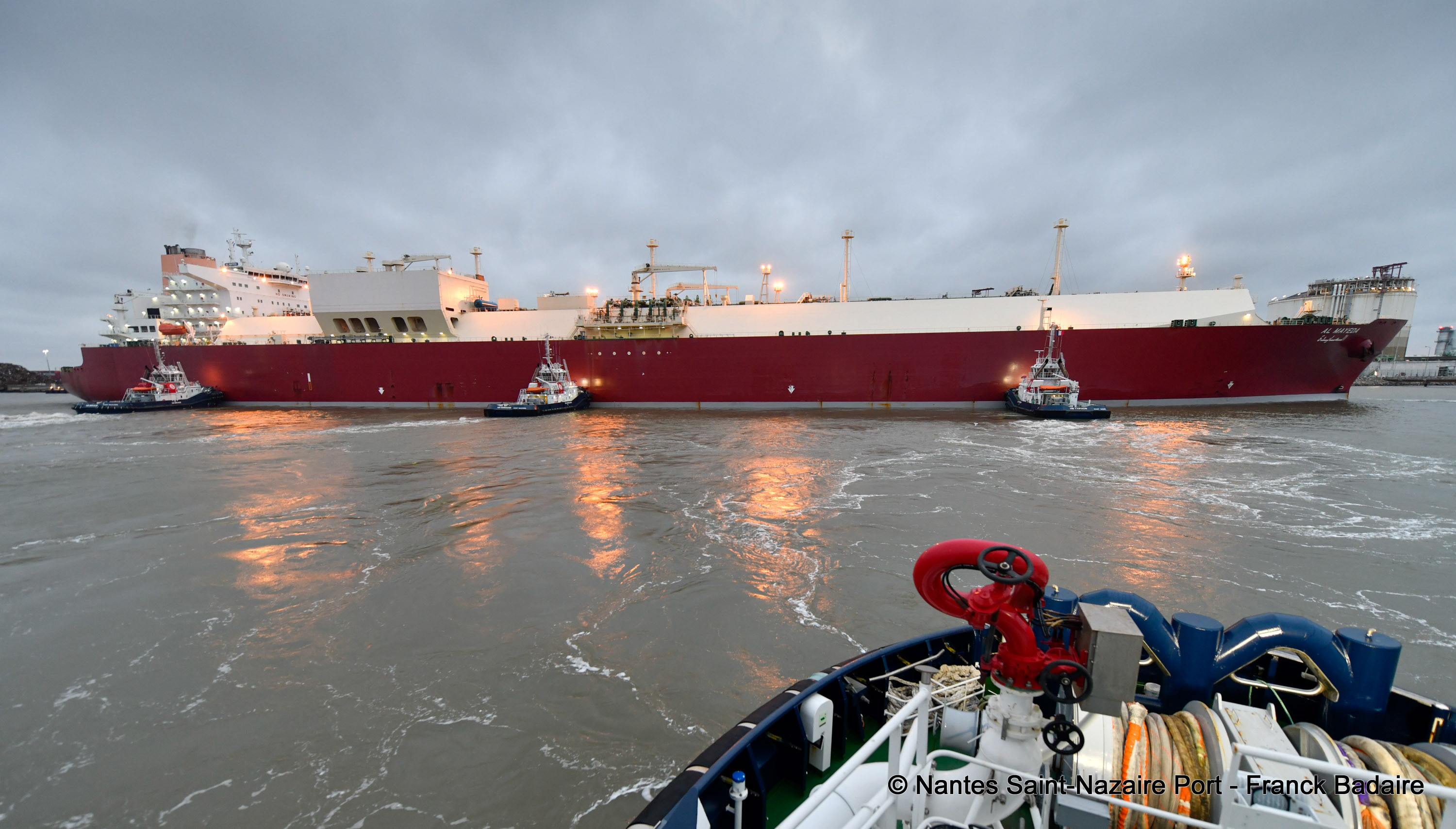 Arrival of a Qmax at the Montoir de Bretagne liquefied natural gas terminal
