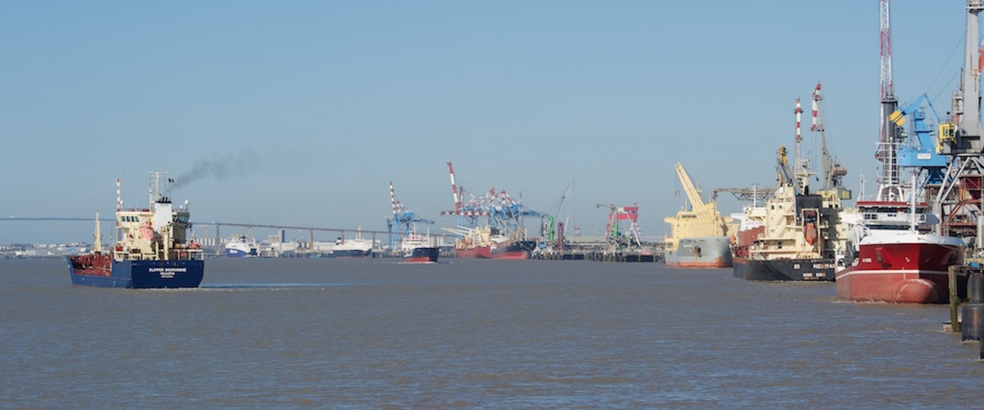 Smooth Ports : Sights on the 2022 Action Plan Smooth Ports : Sights on the 2022 Action Plan