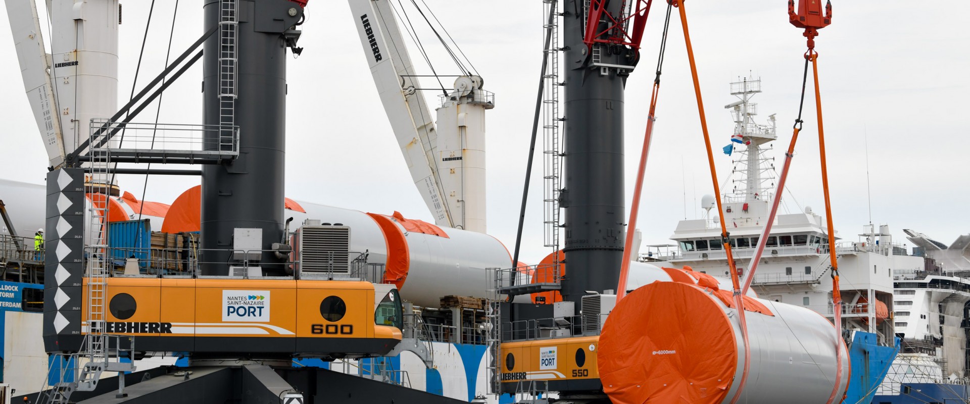 Big Operations at the Port for the Construction of the Offshore Wind Farm