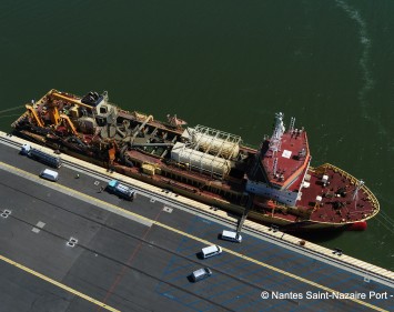 Nantes ‒ Saint Nazaire Port dredgers